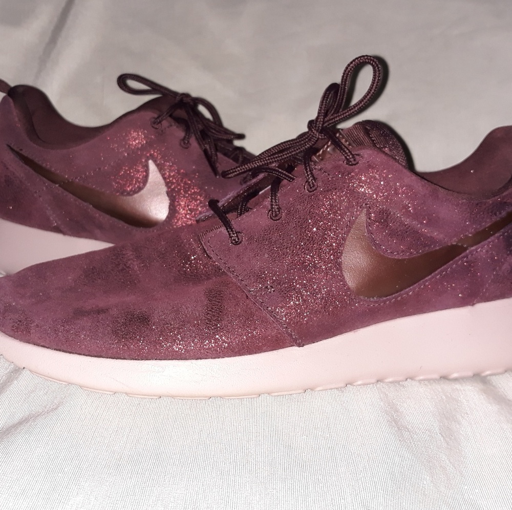 Nike JJ2 Gliter Wine Shoes
